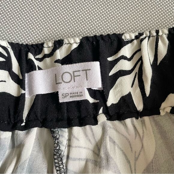 Loft Pull On Wide Leg Cropped Pants in Palm Women’s Size SP - Picture 5 of 10